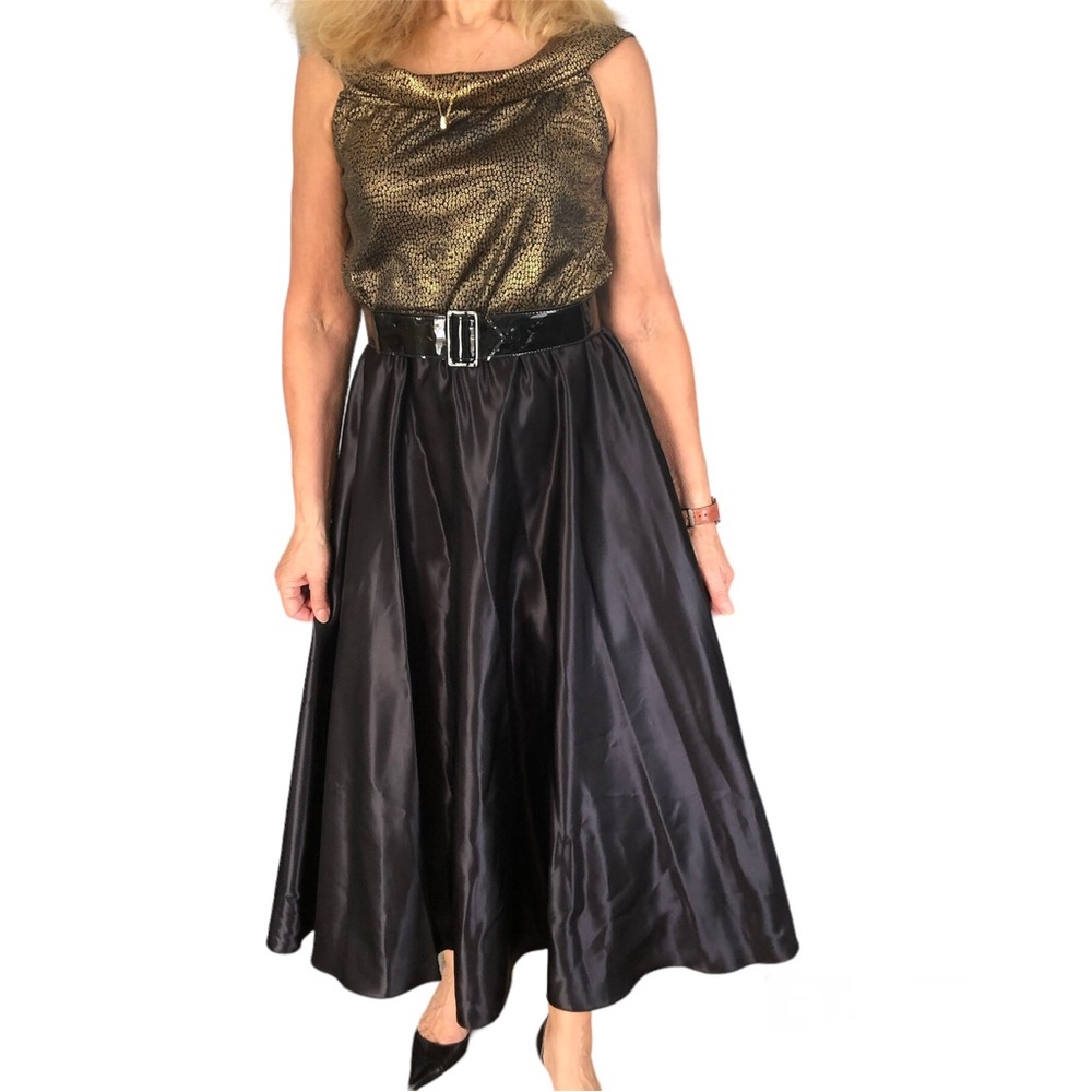Nu-Mode Black and gold 3/4 length gown size 9/10 with crinoline and belt cruise